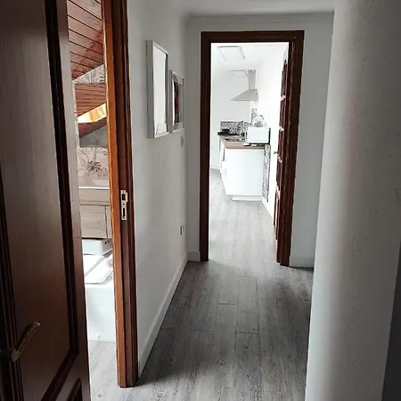 Carrerahouses Aroux Nigrán